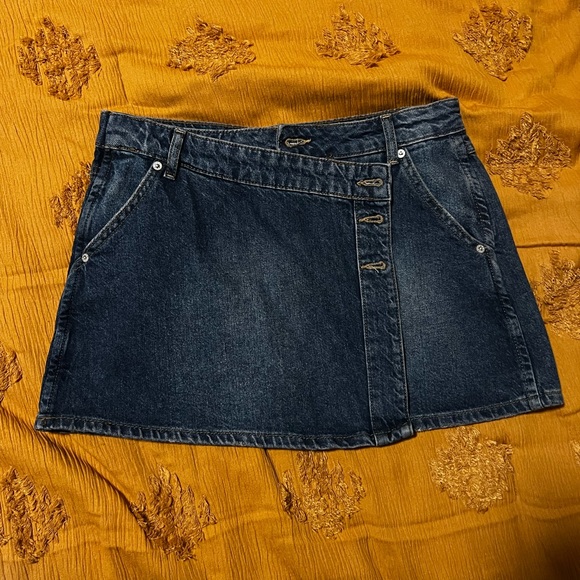 We the Free Wynne Denim Skirr - Picture 2 of 4